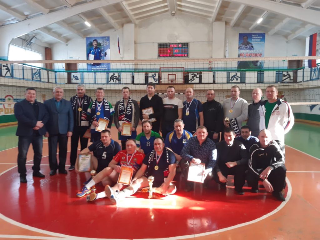 Состоялось открытое первенство ветеранов волейбола Беляевского района