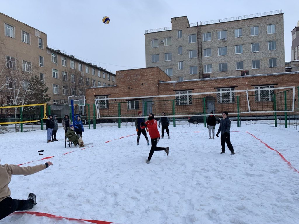 В Оренбурге турнир по СНЕЖНОМУ ВОЛЕЙБОЛУ