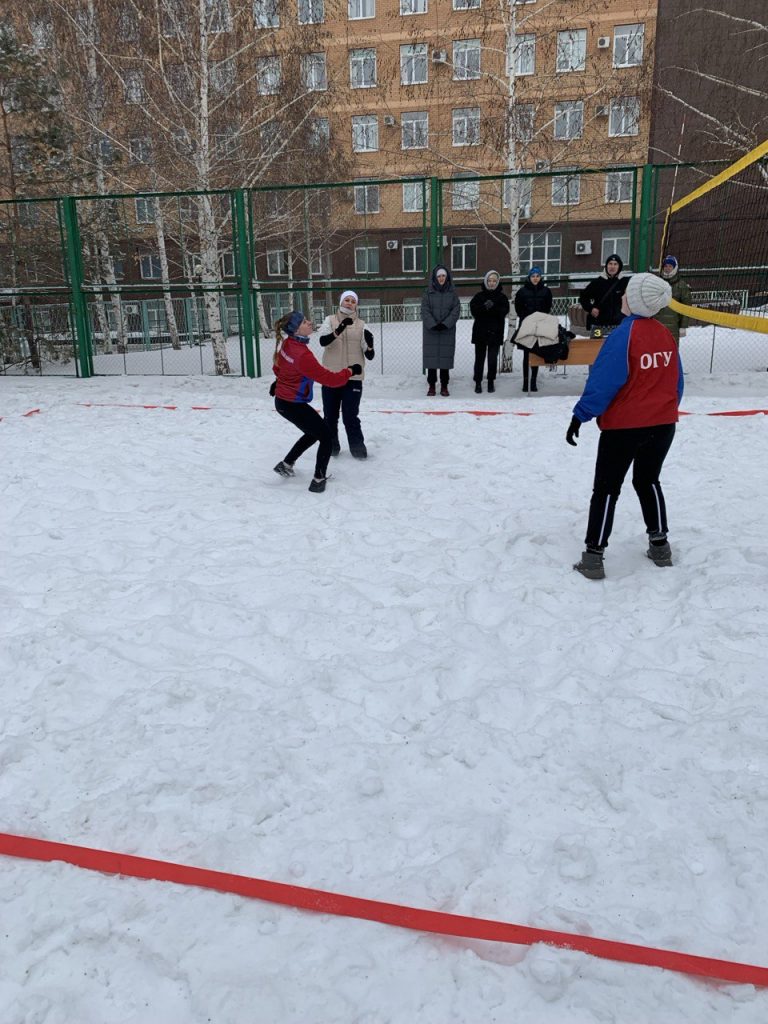 В Оренбурге турнир по СНЕЖНОМУ ВОЛЕЙБОЛУ