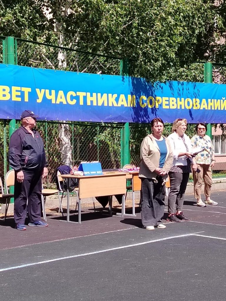 Парковый волейбол в Оренбурге «ПАМЯТИ ГЕРОЕВ ВОЙНЫ».