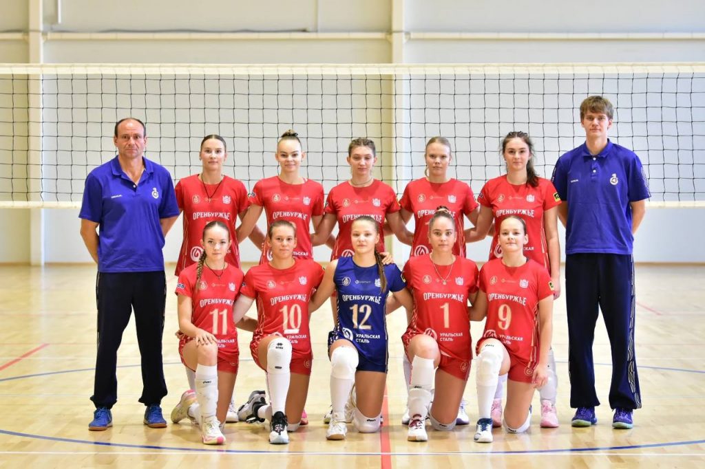 прошли первые домашние игры в рамках ЧЕМПИОНАТА РОССИИ среди женских команд 1 лиги