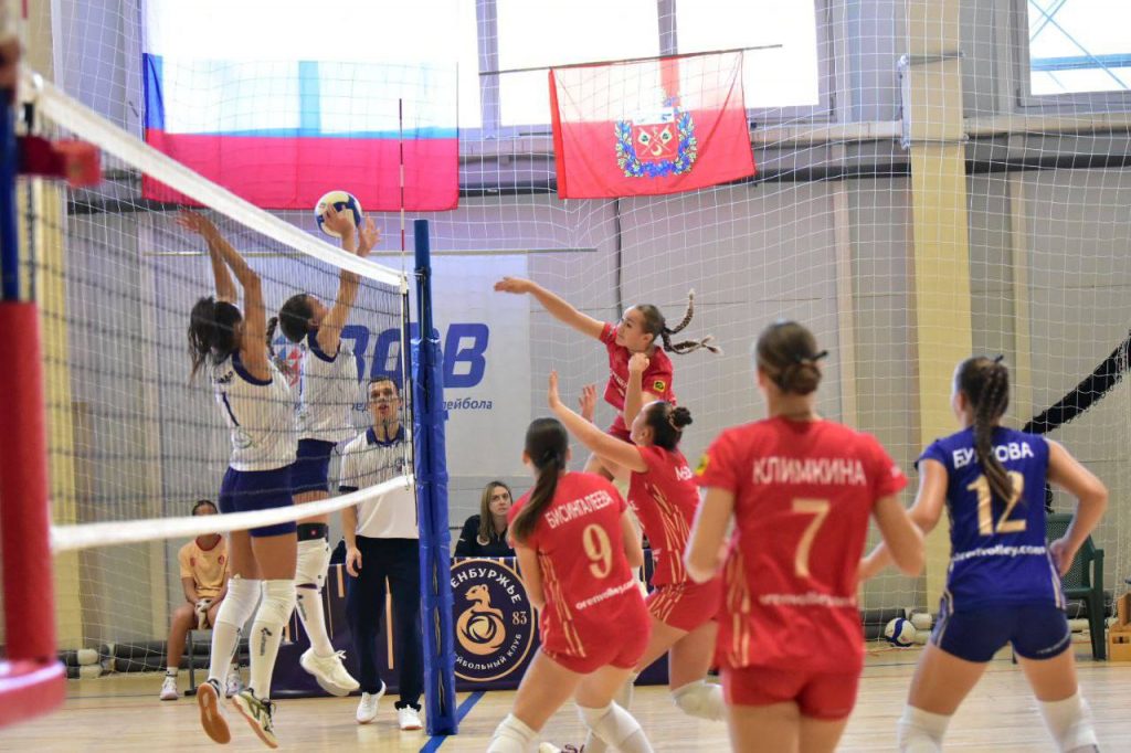 прошли первые домашние игры в рамках ЧЕМПИОНАТА РОССИИ среди женских команд 1 лиги