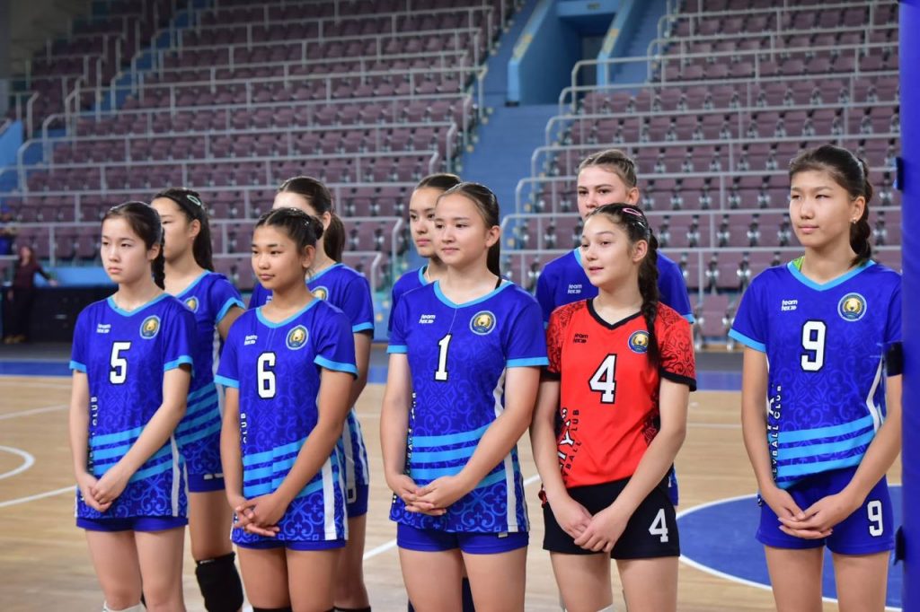 Завершился III традиционный турнир по волейболу среди юношей и девушек на призы Волейбольного клуба «Оренбуржье», памяти Н.П.Бухвалова.🏐