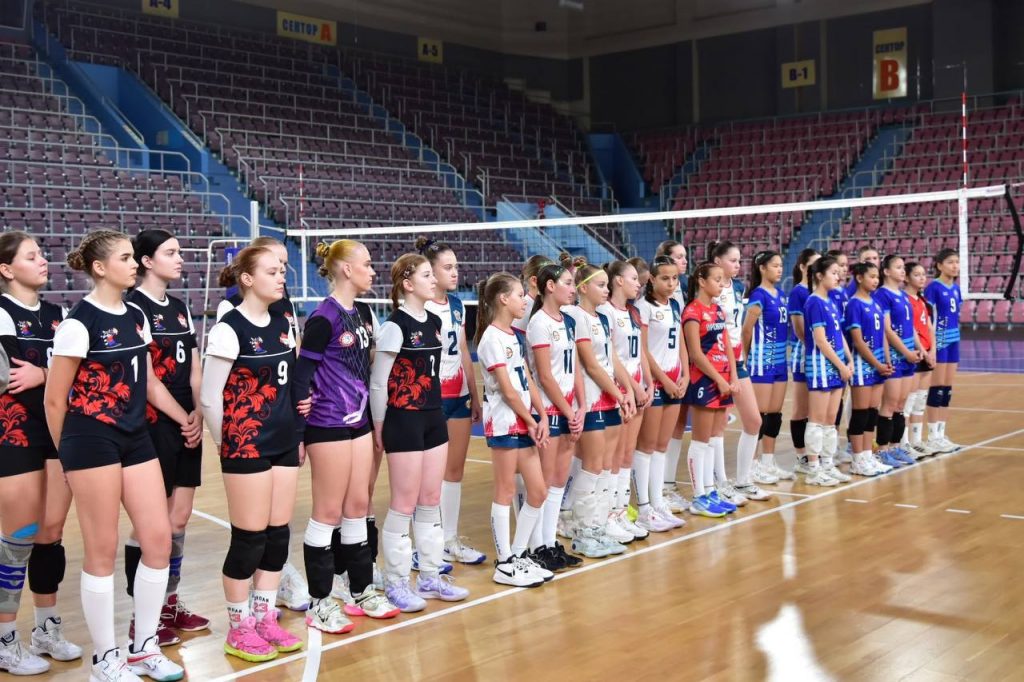 Завершился III традиционный турнир по волейболу среди юношей и девушек на призы Волейбольного клуба «Оренбуржье», памяти Н.П.Бухвалова.🏐