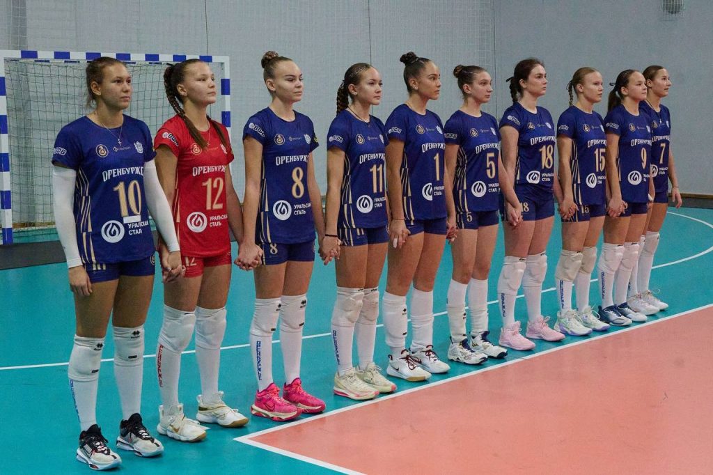 15-16 октября на базе СК Оренбуржье прошли домашние матчи третьего тура в рамках ЧЕМПИОНАТА РОССИИ среди женских команд 1 лиги.