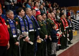 Команда по волейболу сидя поддержала профессиональных волейболистов в 20 туре Чемпионата России