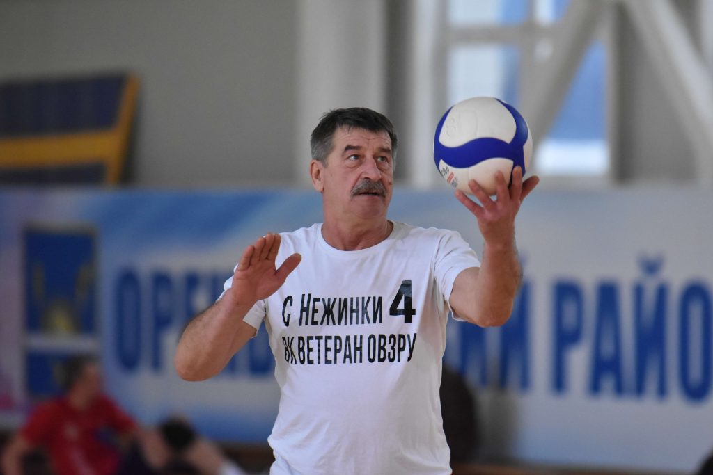Новогодний турнир по волейболу среди ветеранов на призы директора МАУ ФСК «Гелиос»