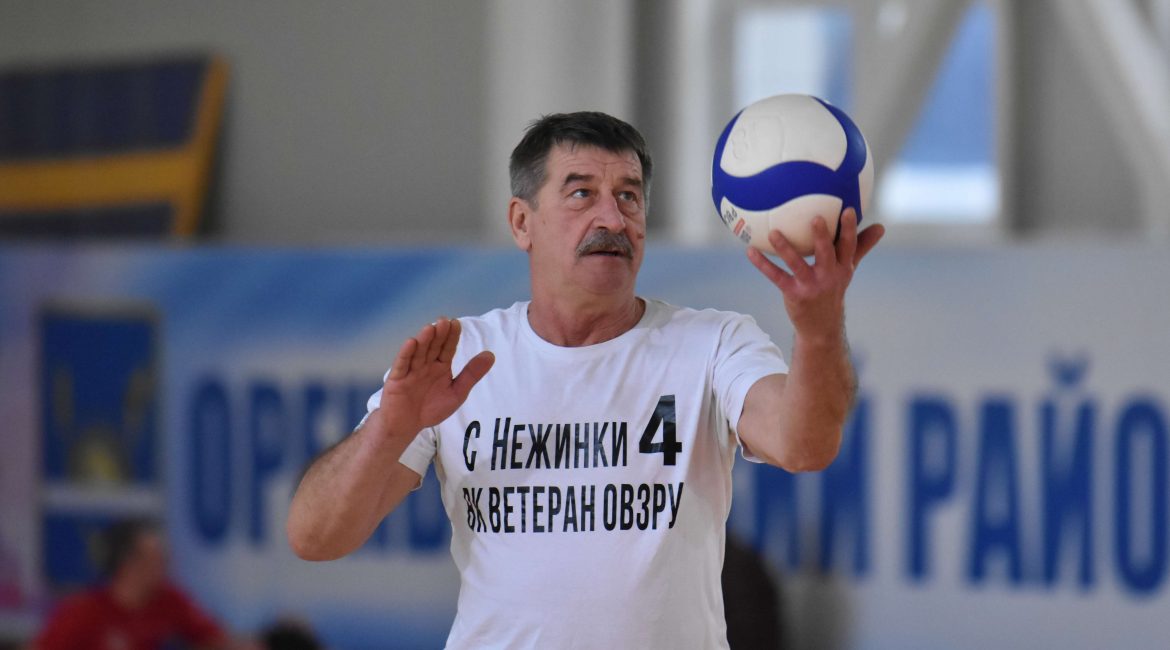 Новогодний турнир по волейболу среди ветеранов на призы директора МАУ ФСК «Гелиос»