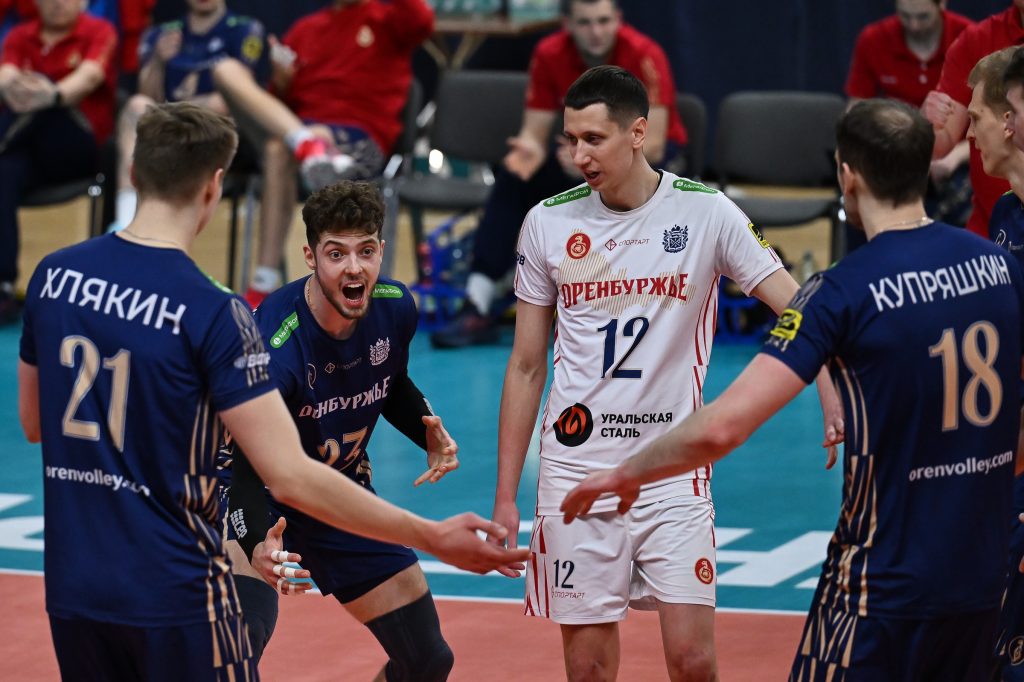 В 24 туре Суперлиги оренбургские волейболисты навязали борьбу лидеру Чемпионата.