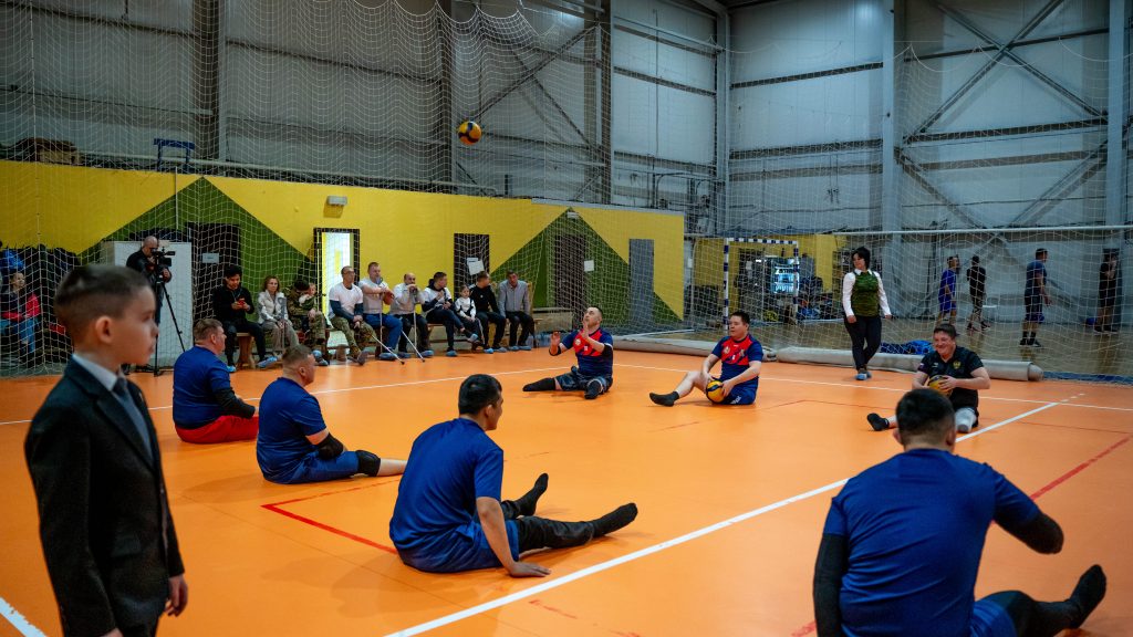 5 февраля прошла открытая тренировка по волейболу сидя.