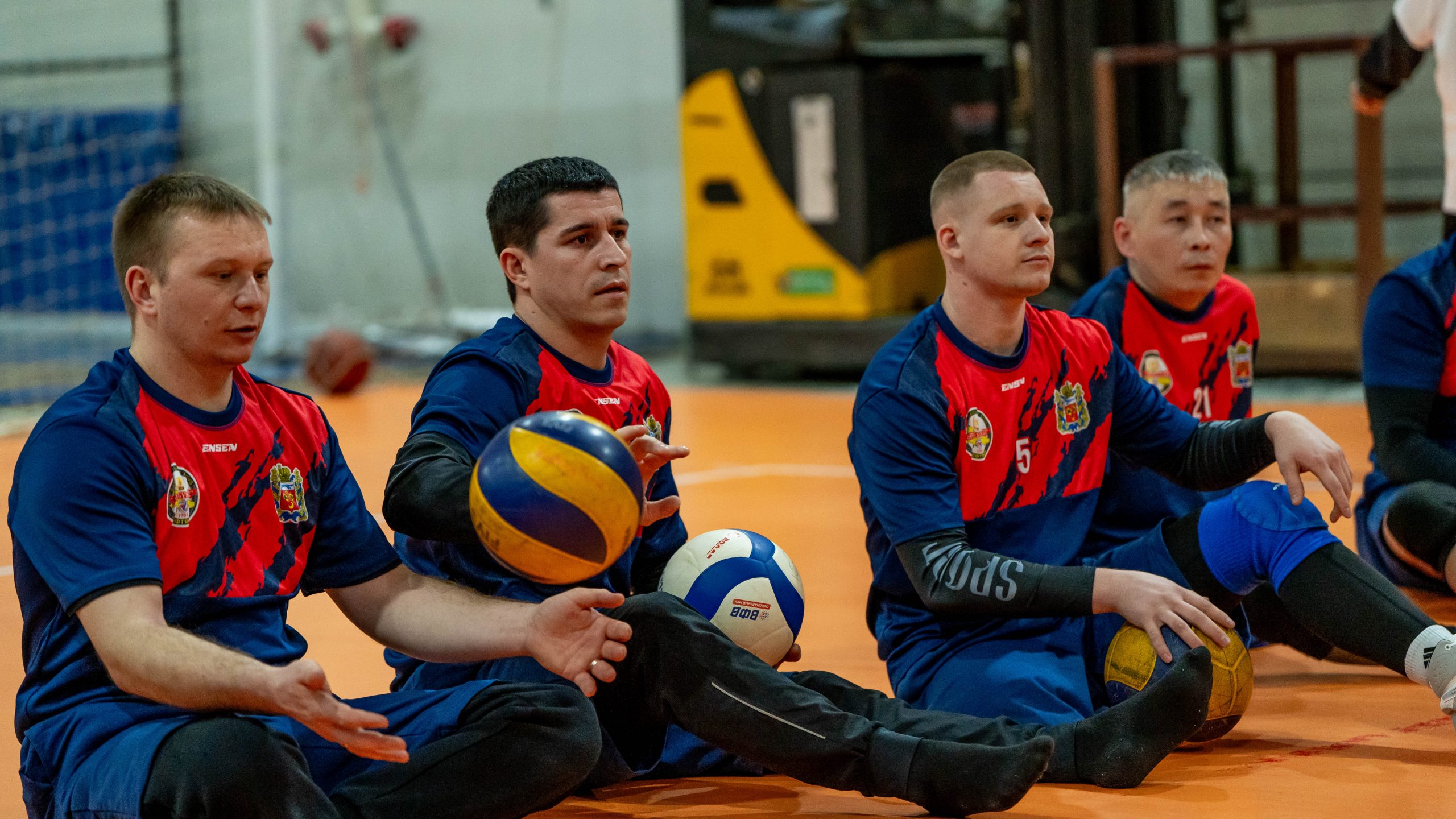 5 февраля прошла открытая тренировка по волейболу сидя. 5 февраля прошла открытая тренировка по волейболу сидя.