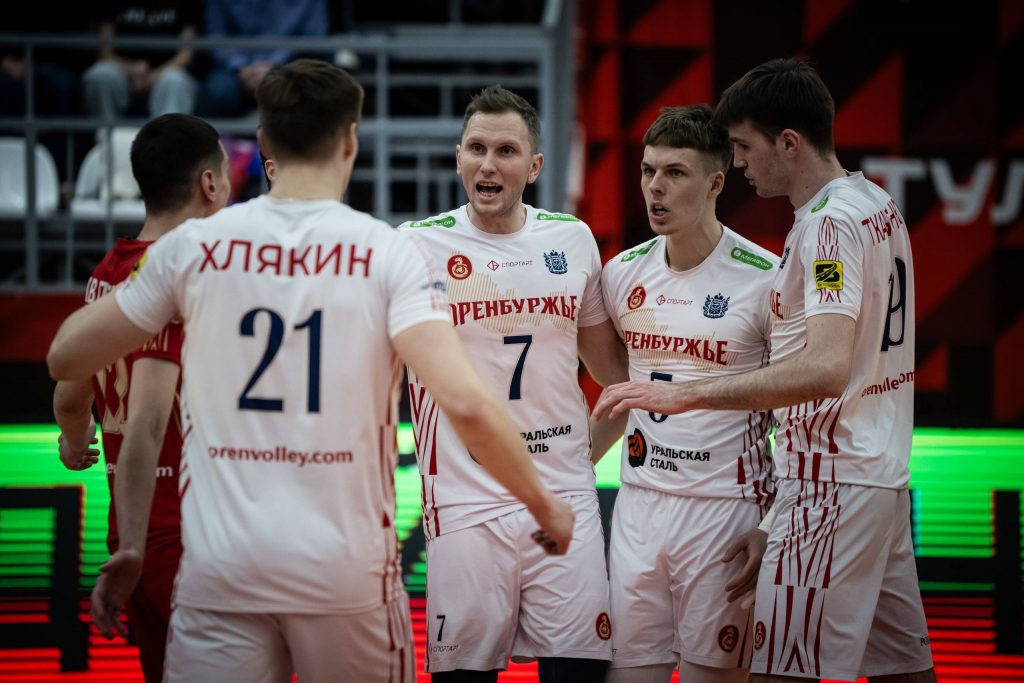 Поздравляем с Днем волейбола!