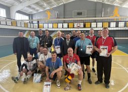 В Беляевском районе в десятый раз прошло первенство ветеранов волейбола