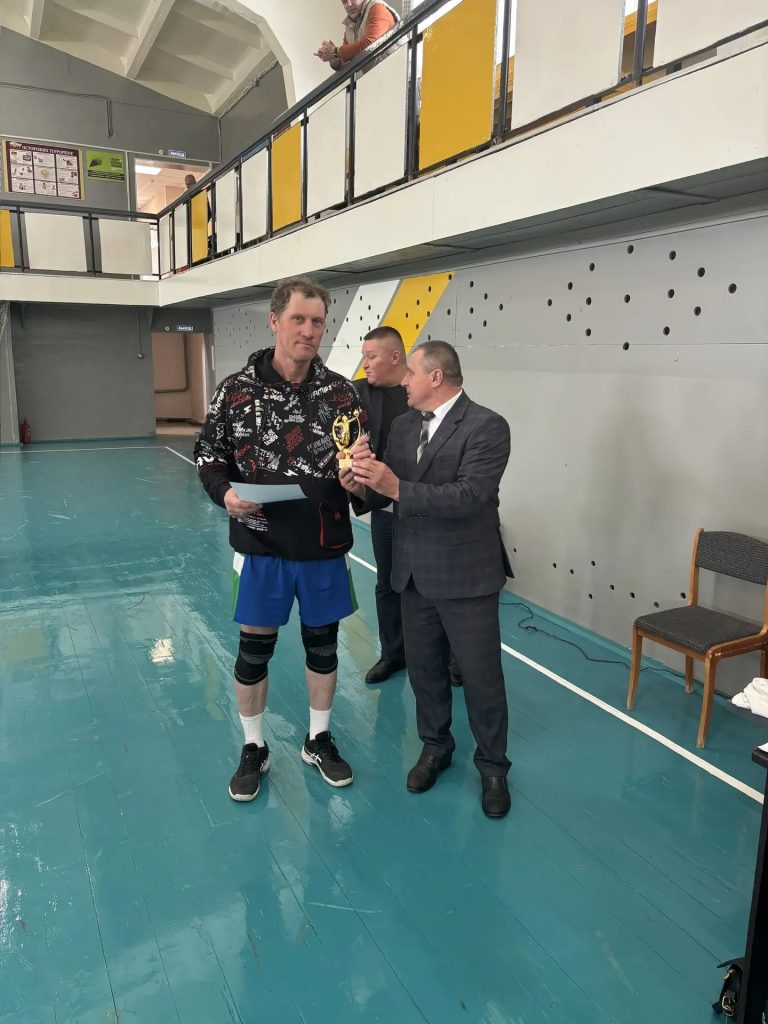 В Беляевском районе в десятый раз прошло первенство ветеранов волейбола