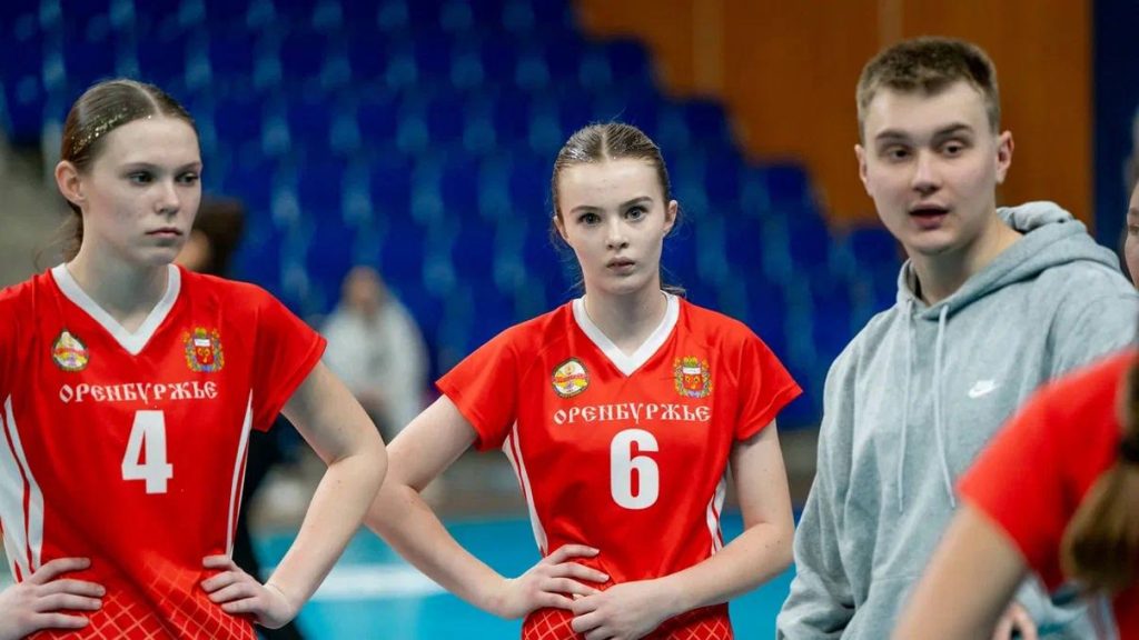 Волейбольный марафон в «Олимпийском»: определены победители Первенства Оренбургской области среди девушек 2010-2011 г.р.