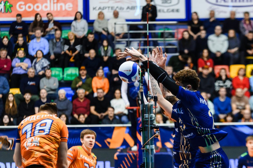 Волейбольный клуб «Оренбуржье» одерживает волевую победу над «Кузбассом» в выездном матче 28-го тура Суперлиги