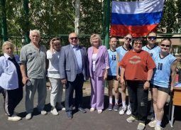 В ОГУ прошёл турнир по парковому волейболу "Памяти героев войны"