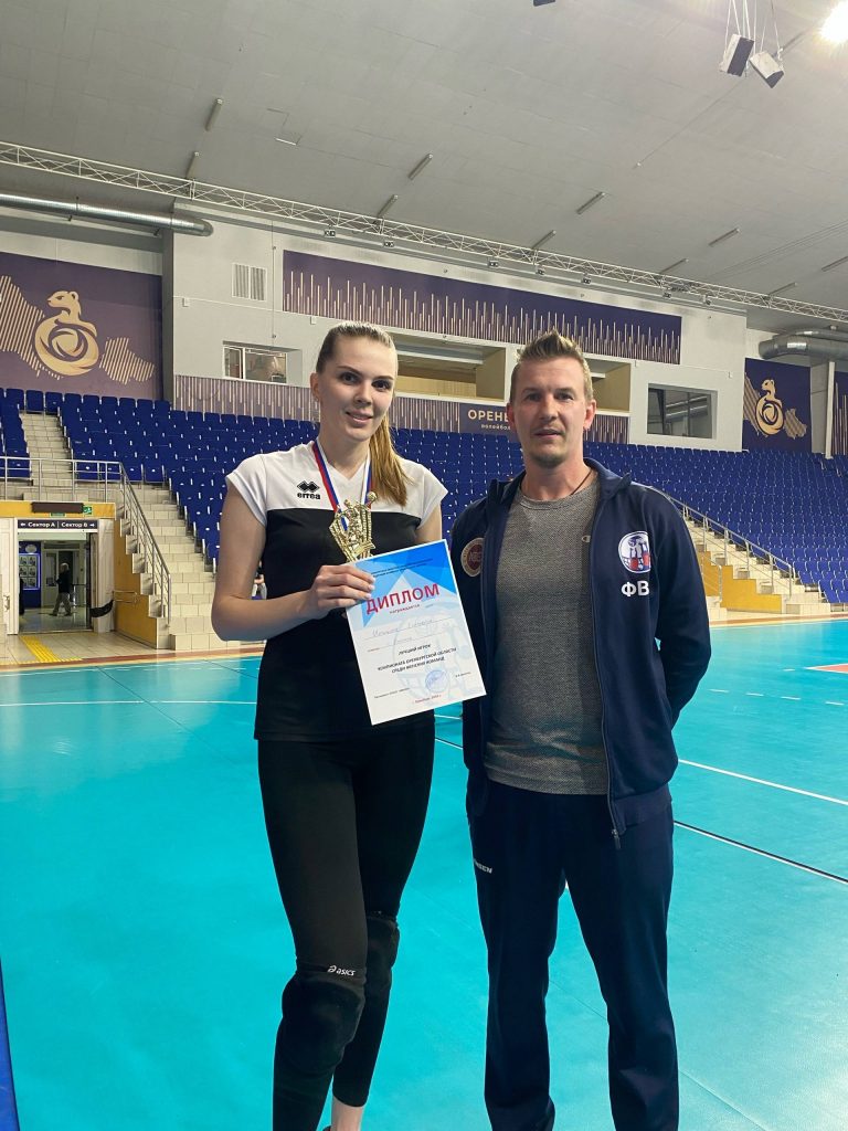 🏐 В Оренбурге определили сильнейшие женские волейбольные команды области!