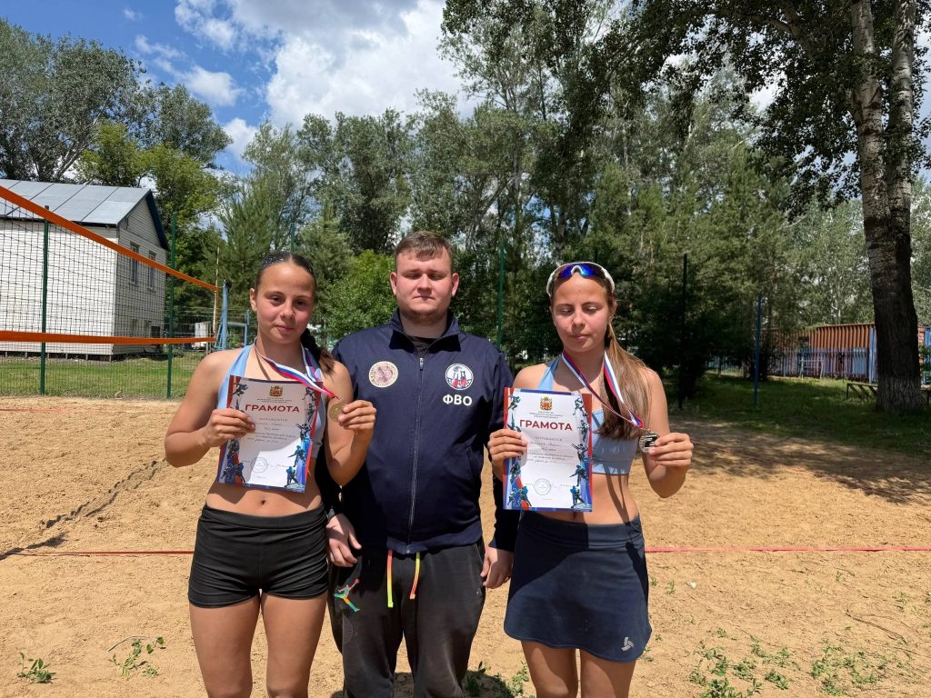 🏐🏆 Будущее оренбургского волейбола: определены победители Первенства области в трех возрастных категориях! 🏆🏐