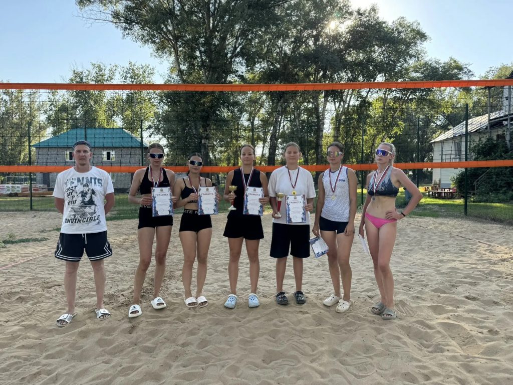 В Оренбурге определились чемпионы области по пляжному волейболу